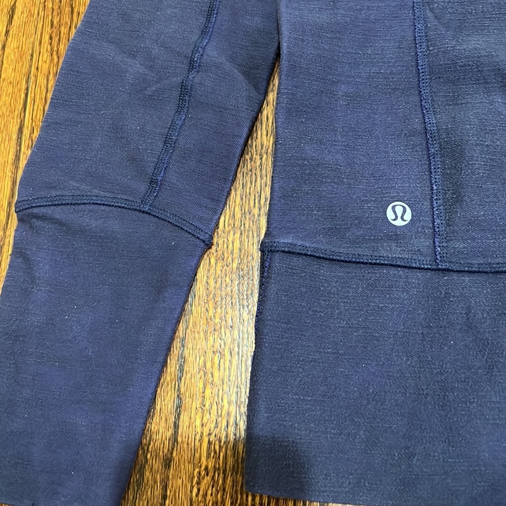 🍋Lululemon In Stride Jacket *Denim! - Picture 11 of 12